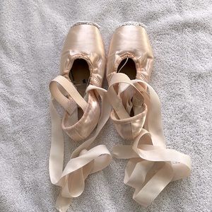 Freed of London pointe shoes